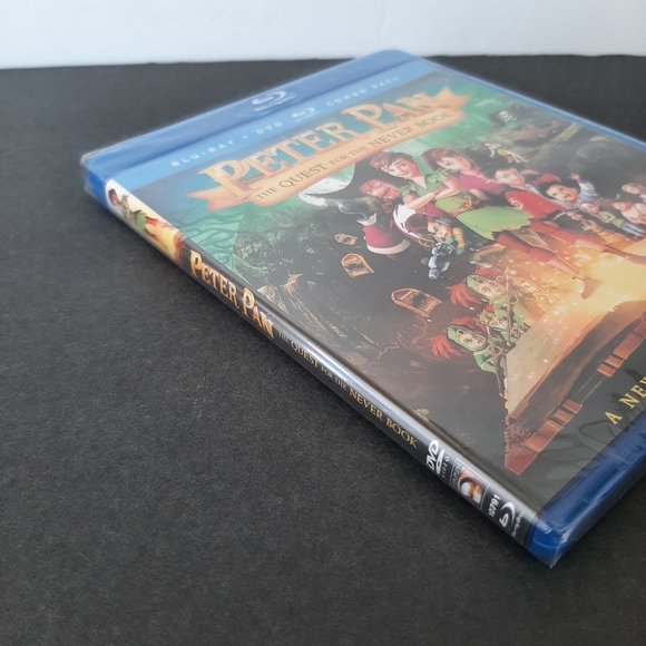 Peter Pan: The Quest for the Never Book Blu-Ray + DVD Combo Pack NEW SEALED - Picture 6 of 10